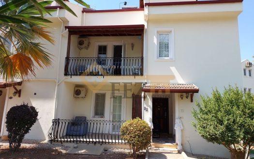 **Great Location** 3 Bedroom Duplex Apartment